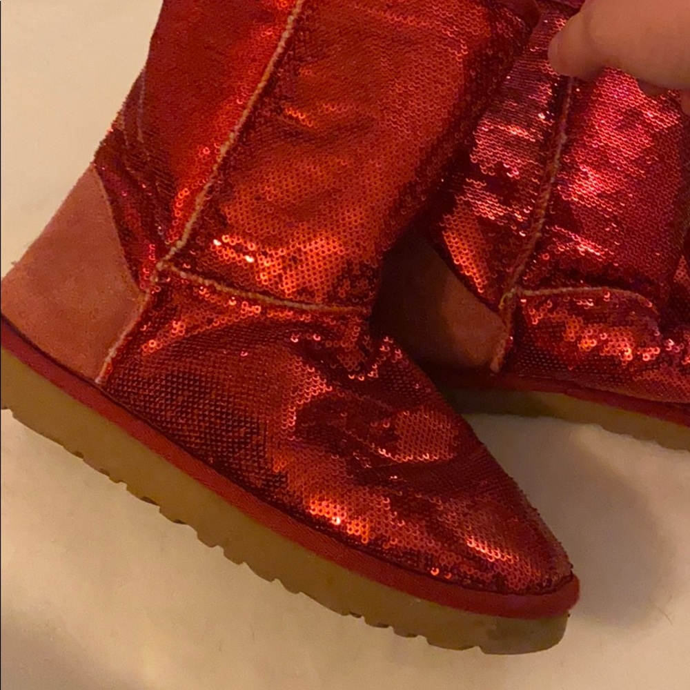 ❤️Glittery Red UGGs❤️